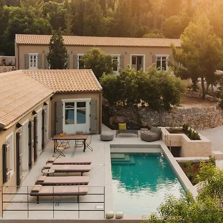 F Topia Villas Fiskardo Exterior photo