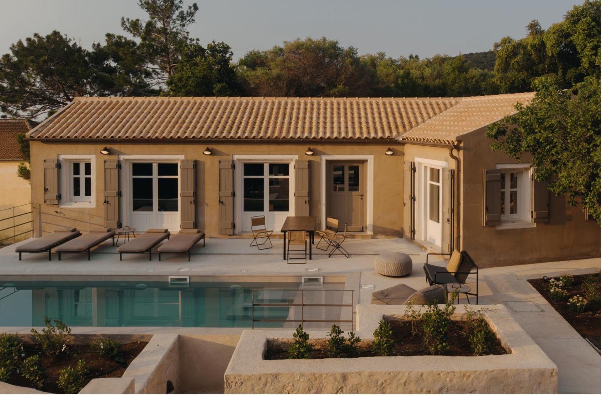 Villa F Topia